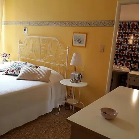 Oda ve Kahvaltı Casa Letizia 3*