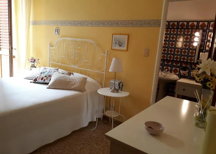 Casa Letizia Bed and Breakfast 3*
